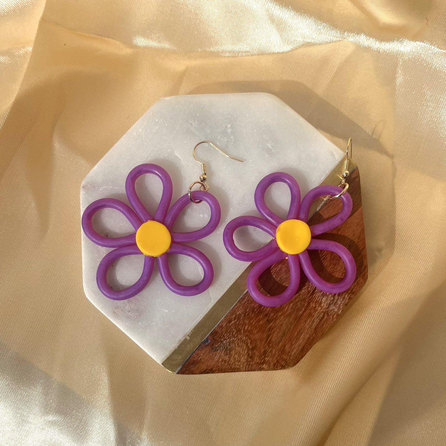 Pink to Purple Daisy Earrings