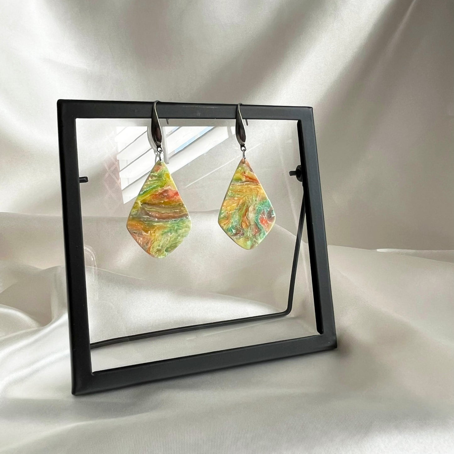 Painter's Pendant Dangle Earrings