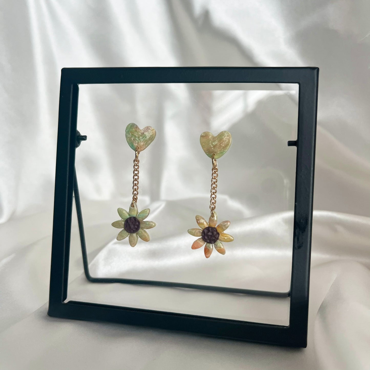 Painter's Heart Dangle Drop Flower Earrings