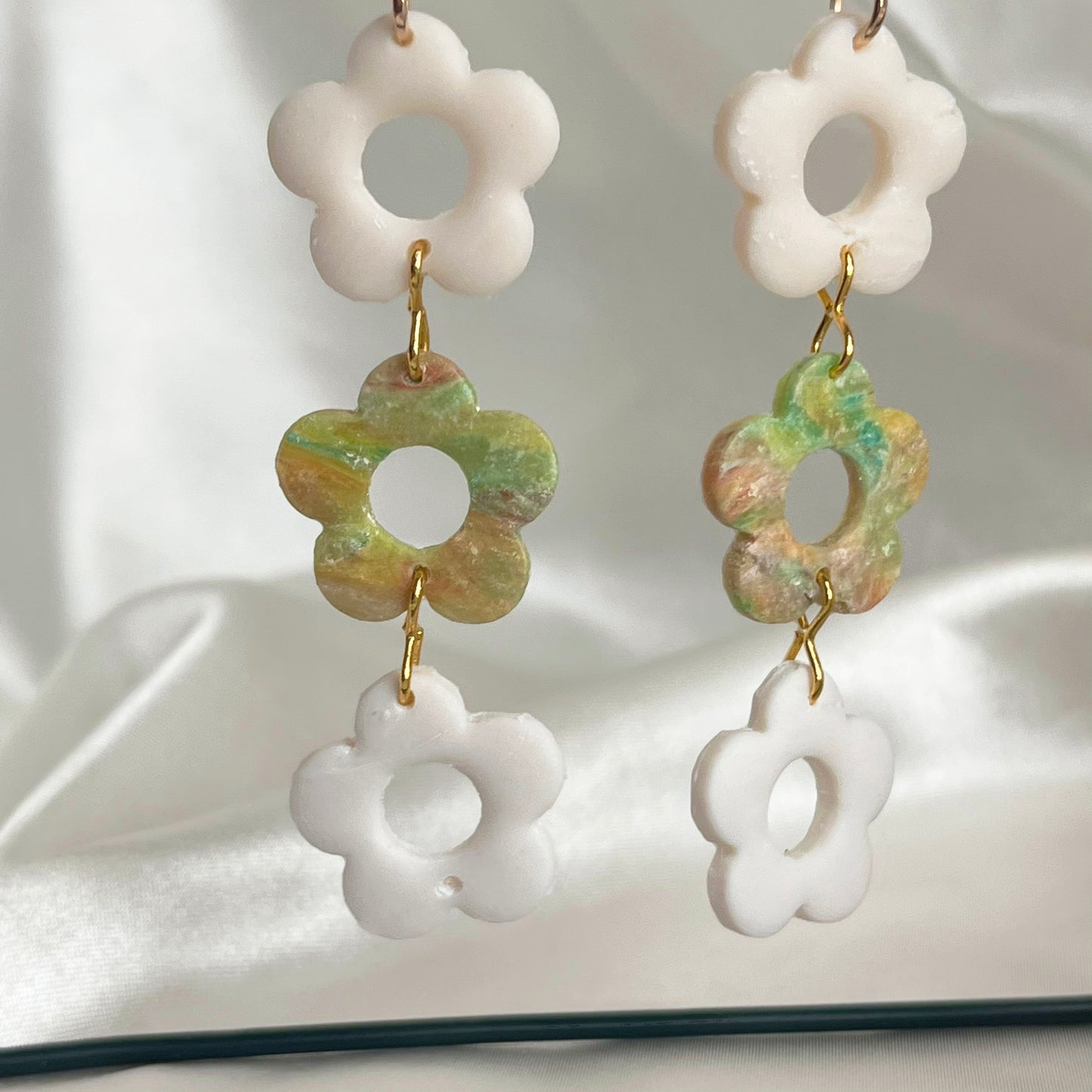 Painter's Triple Daisy Dangle Earrings