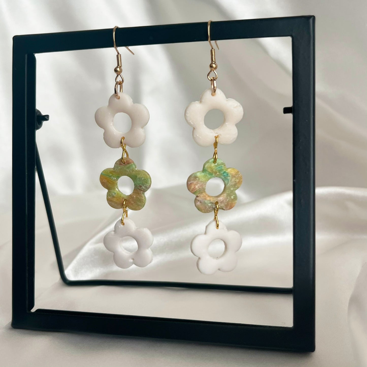 Painter's Triple Daisy Dangle Earrings