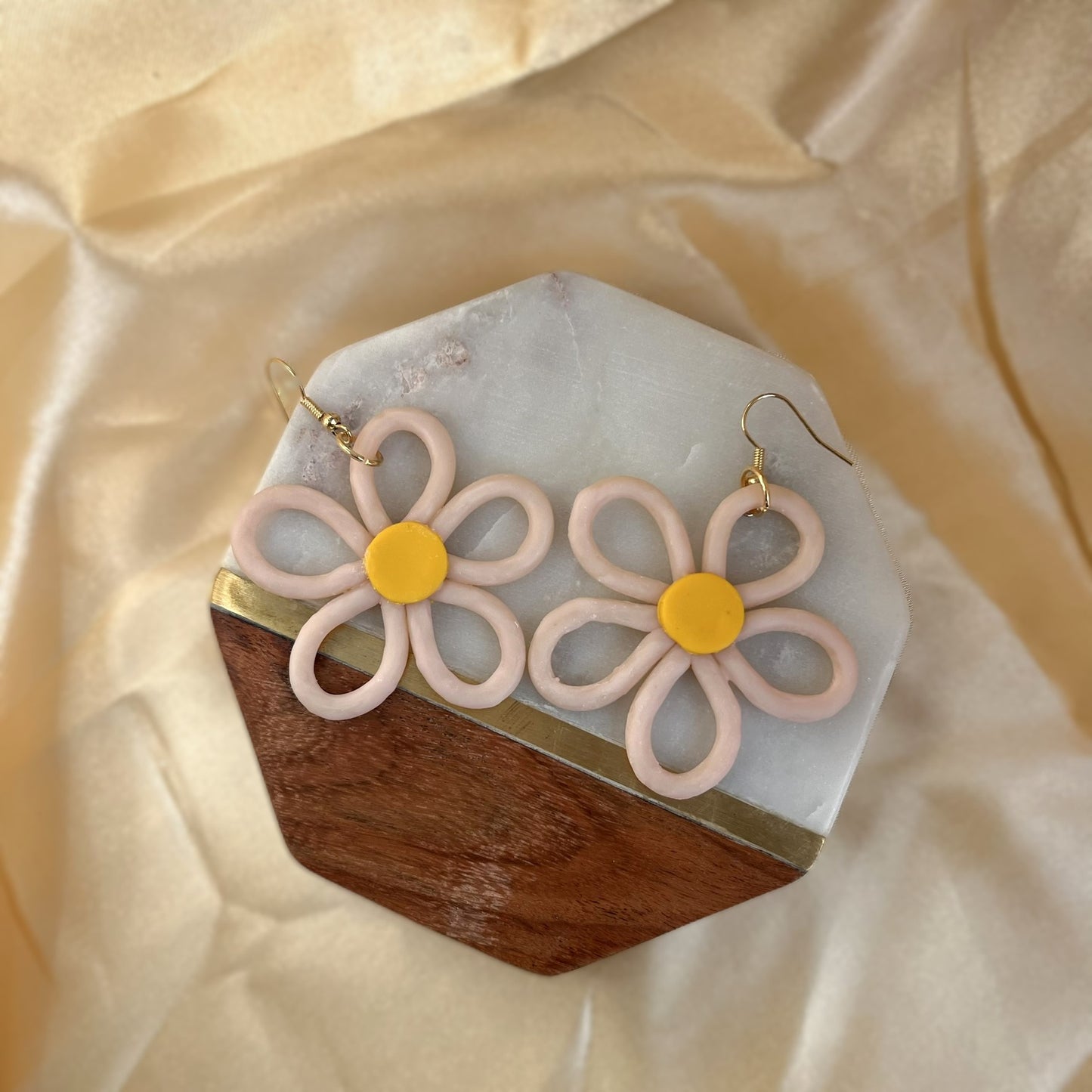 White to Pink Daisy Earrings